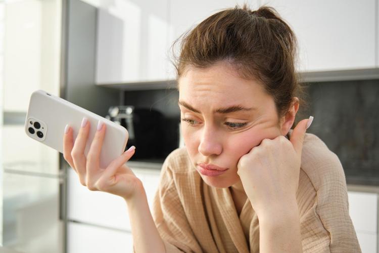 Celular antigo tem salvação? Veja dicas para fazer o celular aguentar mais um pouco antes de trocar