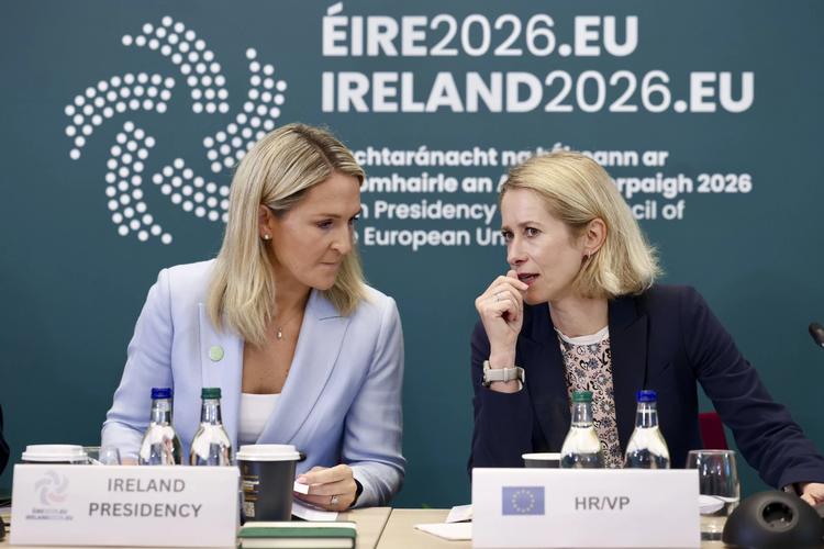 Irlands Außenministerin Helen McEntee und EU-Außenbeauftragte Kaja Kalles: Sanktionen gegen Moskau. Foto: EU