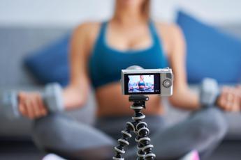Social, abuso di Instagram può alterare la percezione del proprio corpo, lo studio