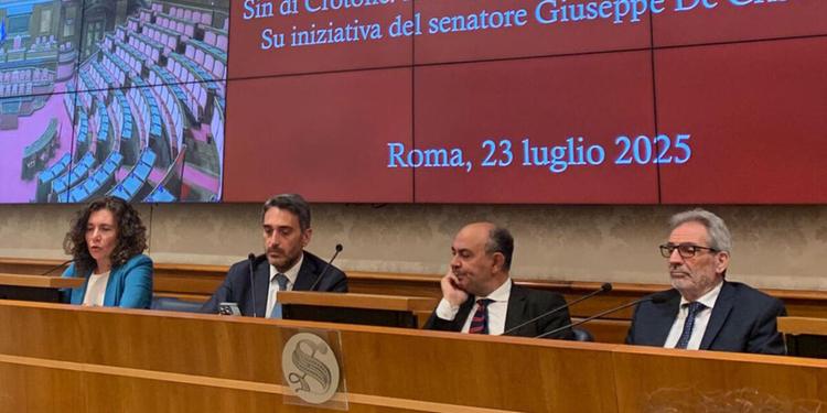 Il campo dei progressisti è evaporato. Chi salva il centrosinistra calabrese?