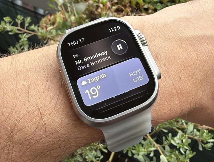 Apple Watch Ultra 4