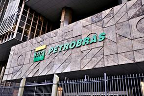 Presidente da Petrobras sinaliza que pode aumentar, em breve, preço da gasolina nas refinarias