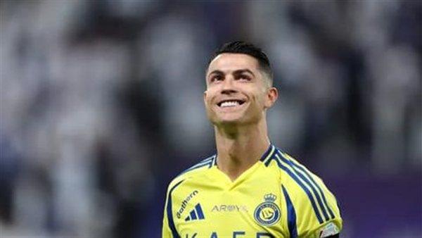 بالصورة: كريستيانو رونالدو يعود إلى البرتغال مع عائلته استعداداً لمونديال 2026