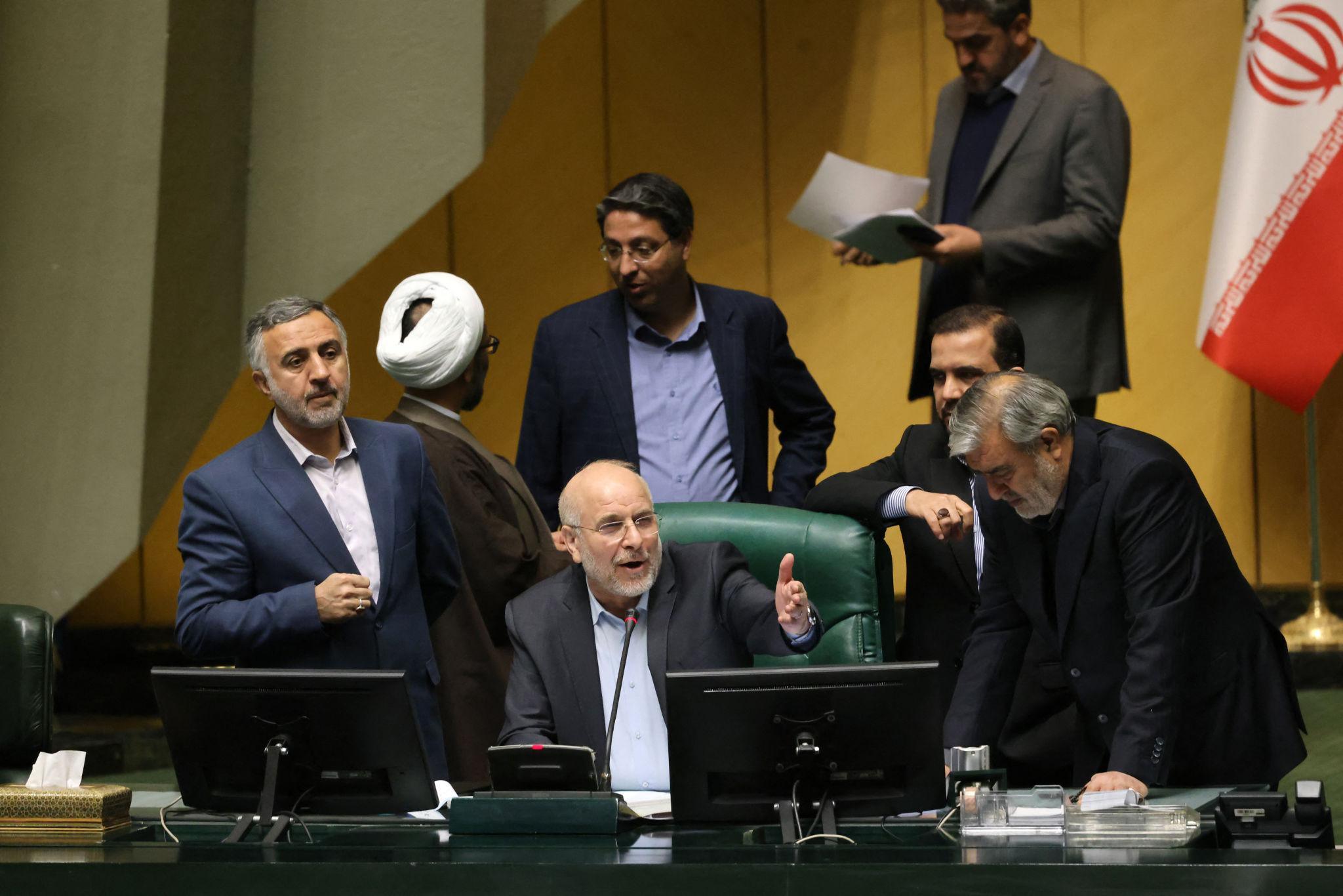 Iran: la négociation piégée par la guerre des clans