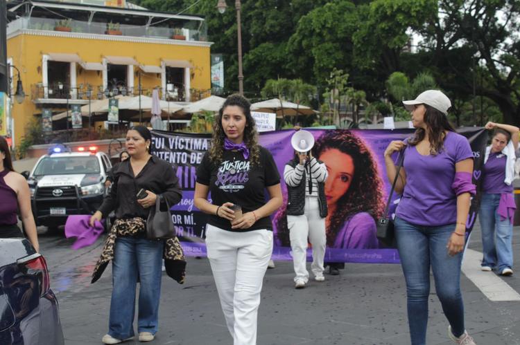 Marchan en Cuernavaca para exigir justicia por Paula Fajardo tras sufrir violencia de su expareja