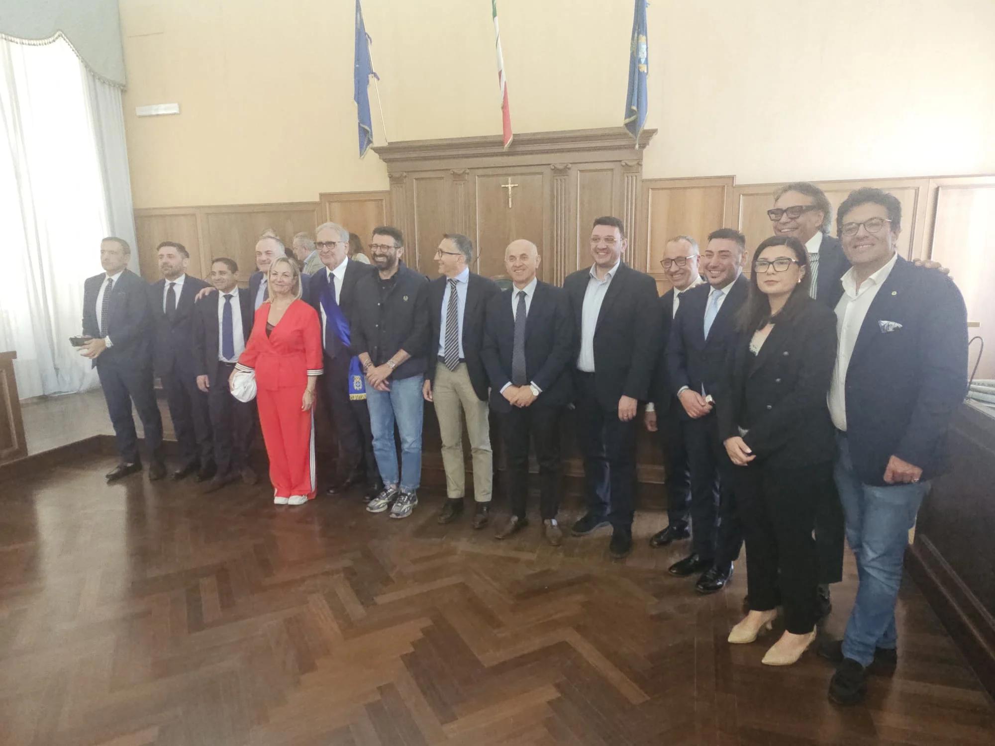 Salerno, si insedia il presidente Giuseppe Parente: «La Provincia sarà la casa di tutti i sindaci»
