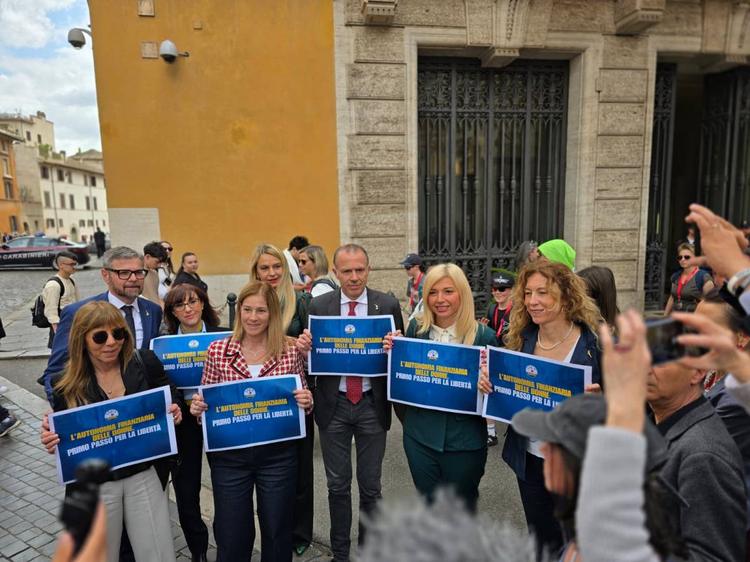 violenza economica Lega