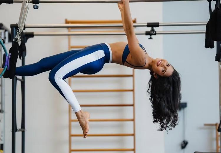 Professora de pilates que morreu após dar entrada em hospital era considerada 'atleta da família', diz irmã