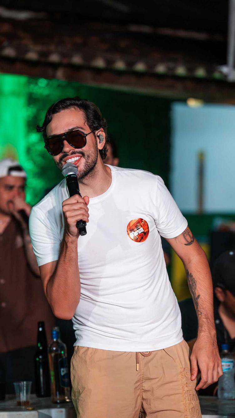 Breno Ferreira aposta em clima de bar no audiovisual 