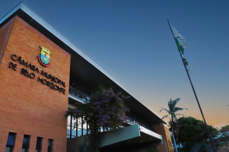 Câmara de BH derruba veto de prefeito a multa de R$ 1,5 mil por porte ou uso de drogas em locais públicos