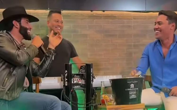 Gusttavo Lima confunde letra de música com Felipe Araújo de novo e revive meme de live na pandemia; vídeo