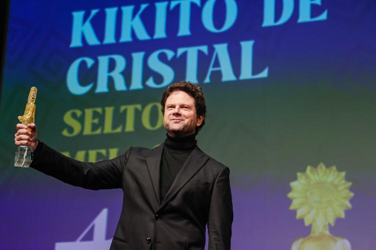 Selton Mello recebe Kikito de Cristal no Festival de Cinema de Gramado: 'Primeiro prêmio que recebo sem os meus pais'