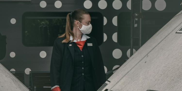 L'hostess Sophie Lainault vince la causa, il tumore al seno è malattia professionale