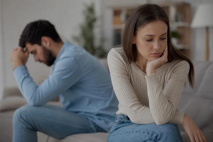 Quando a carência emocional se disfarça de amor no casamento