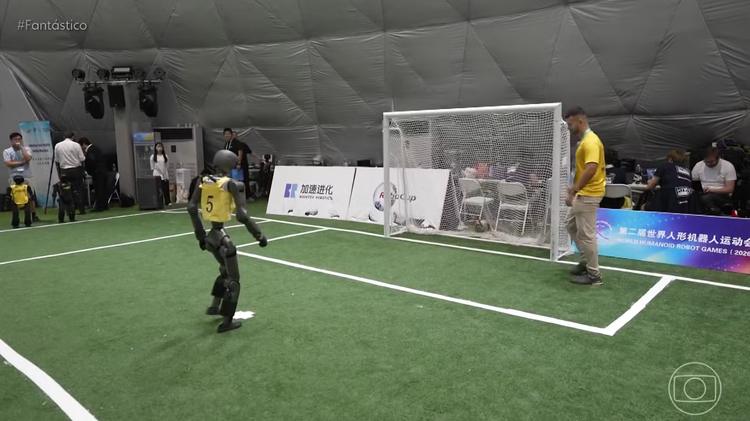 Olimpíada de robôs na China tem milhares de humanoides e representantes brasileiros