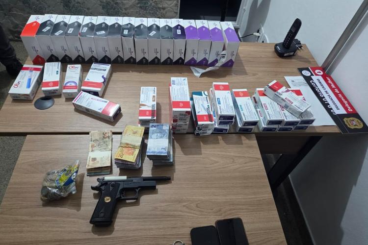 Roubo a farmácia em Campinas termina em perseguição, batida e cinco adolescentes apreendidos