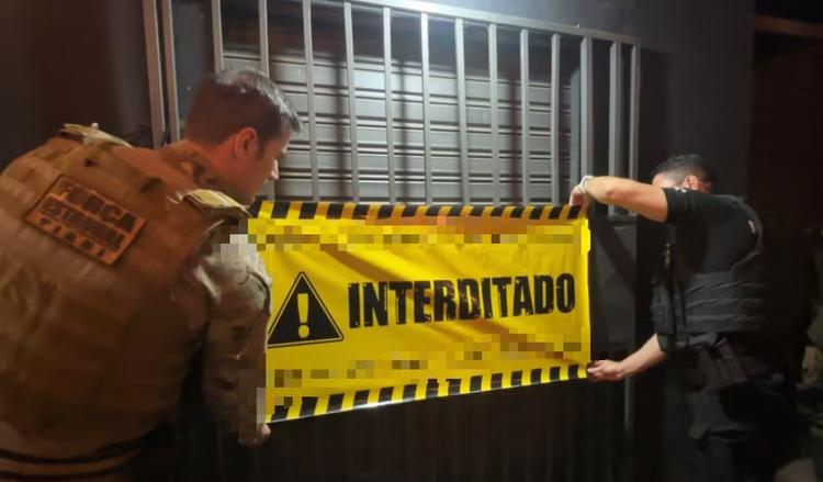 Bar é interditado na Zona Leste de Teresina; dona é autuada por poluição sonora e venda de álcool para adolescentes