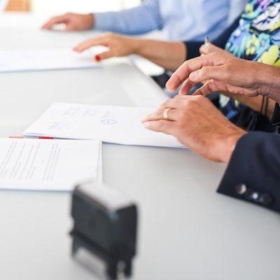Rupture conventionnelle : moins coûteuse pour les collectivités, plus accessible aux agents ?
