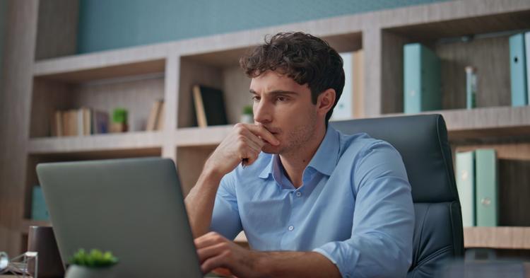 NR-1, risco psicossocial e burnout: prevenir é estratégia, não apenas obrigação