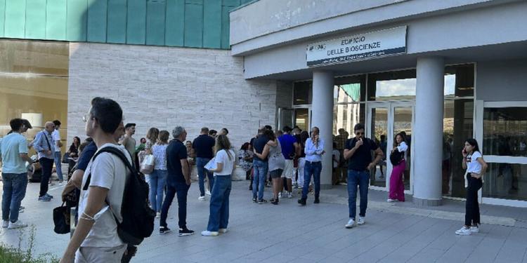 Rifondazione Comunista: il “reddito di merito” di Occhiuto è una misura elitaria e propagandistica