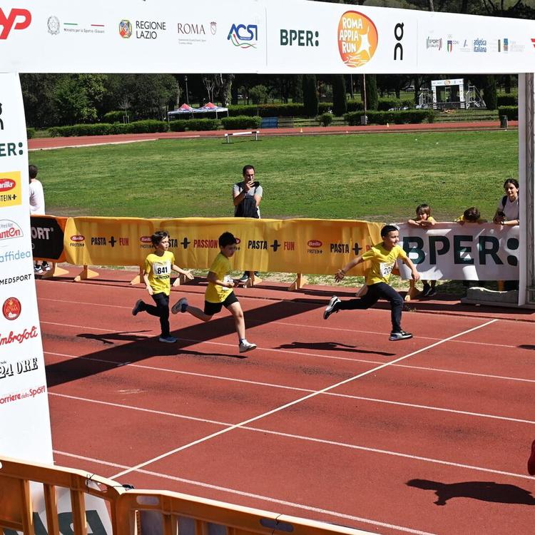 Torna domenica la Roma Appia Run: mille bimbi a Caracalla per la festa dello sprint