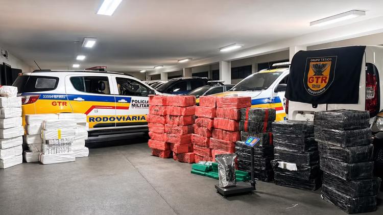 Quase duas toneladas de maconha são apreendidas em operação no Santa Mônica, em Uberlândia