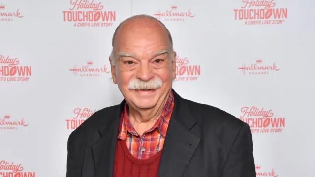 Morre Richard Riehle, ator de 'Como Enlouquecer Seu Chefe', aos 78