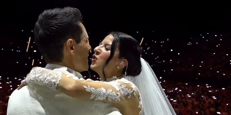 Matrimonio-show per i Me contro Te all'Unipol Arena di Milano. Seimila ospiti paganti