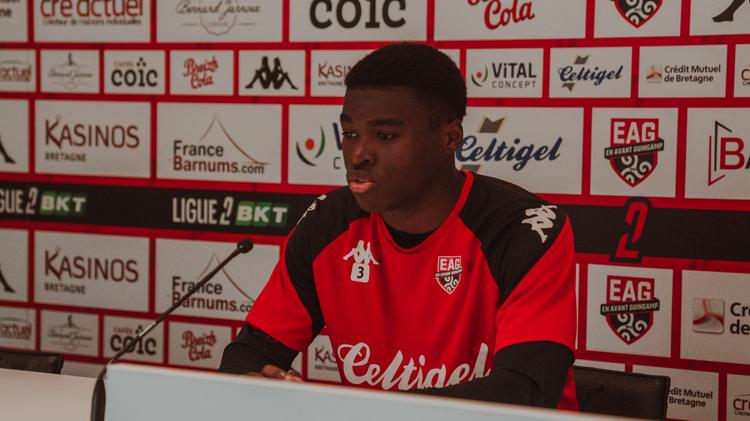 Red Star – EAG : les points presse de Sylvain Ripoll & Jérémie Matumona