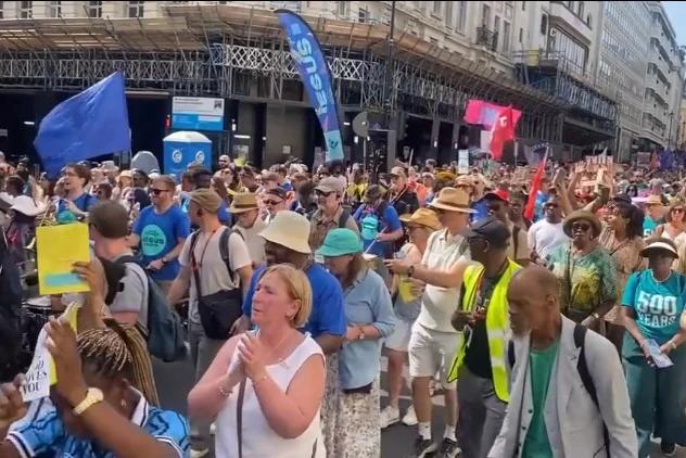 Marcha para Jesus reúne milhares em Londres após 25 anos: ‘Igreja viva’
