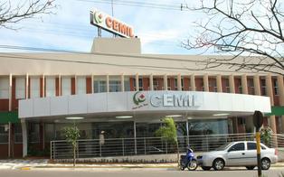 Médico residente atira dentro de hospital no Paraná, fere paciente e é preso após fuga