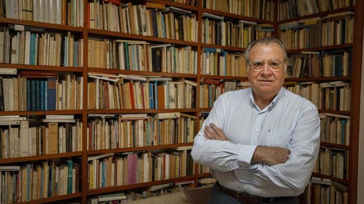 El valenciano Jaime Siles recibe el Premio Reina Sofía de Poesía Iberoamericana: "Seguiré escribiendo hasta que me muera"