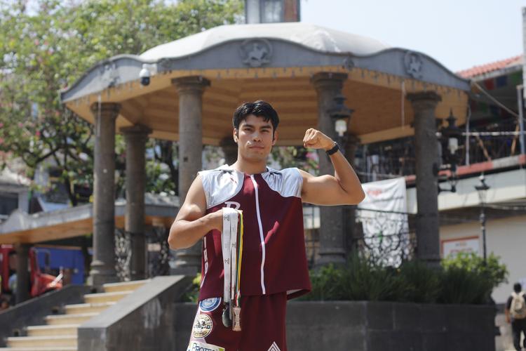 Luis Alvarado "Iron Boy" encabeza espectacular función de box profesional en Emiliano Zapata