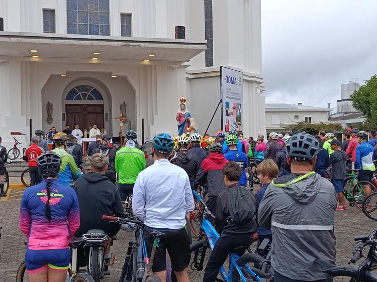 Mau tempo reduz número de participantes na 22ª Pré-romaria dos Ciclistas em Caravaggio