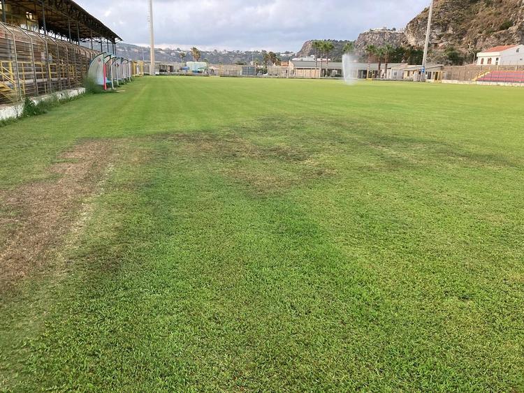 Milazzo, 47 mila euro per ripristinare il prato dello stadio Salmeri
