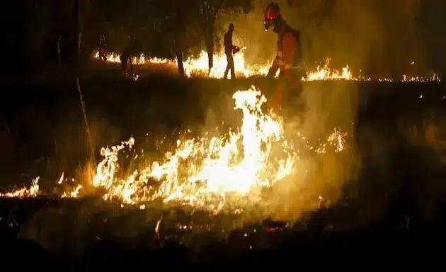 Iglesias francesas se levantan para ayudar a familias golpeadas por los incendios