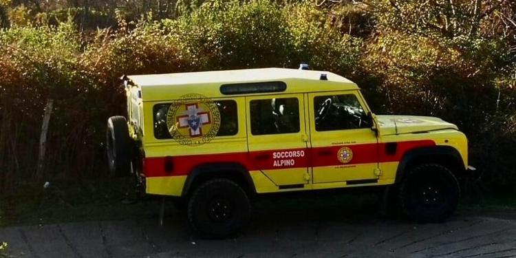Cade in un’area impervia e muore: trovato senza vita endurista di 59 anni nel Palermitano