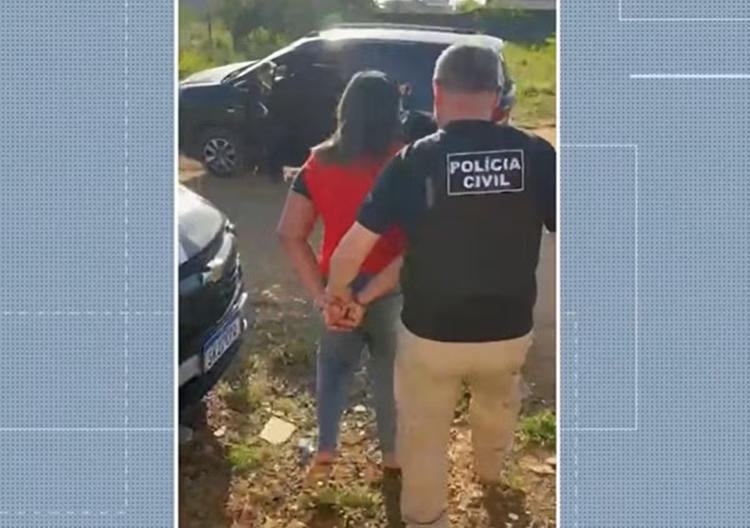 Mulher considerada foragida do RN é presa em praia do Conde, na Paraíba