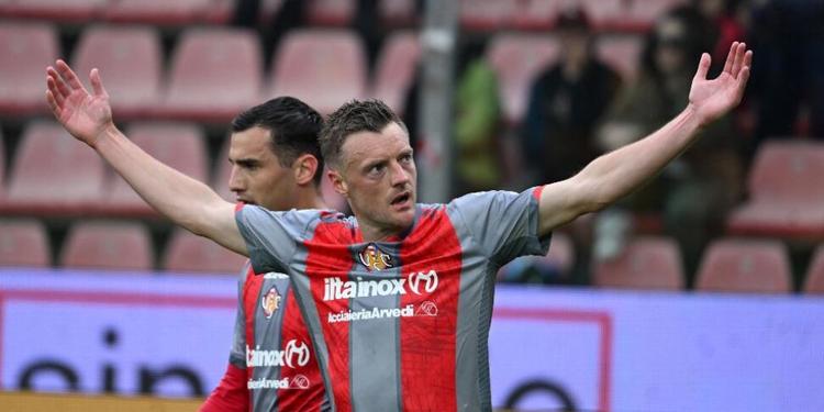 La Cremonese supera il Pisa e torna in corsa per la salvezza: -1 dal Lecce. La Fiorentina è salva