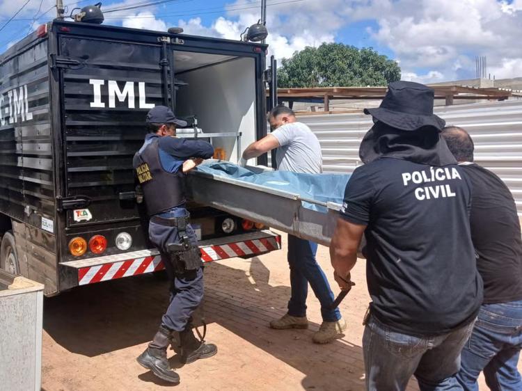 Pedreiro é encontrado morto a facadas dentro de casa no interior do Acre