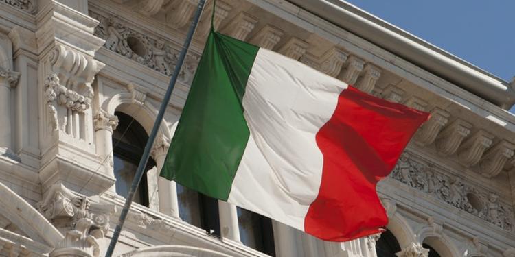 "Cosa è la Repubblica per te?" L'iniziativa del Colle rivolta ai cittadini per il 2 giugno. Zalone e Bisio testimonial