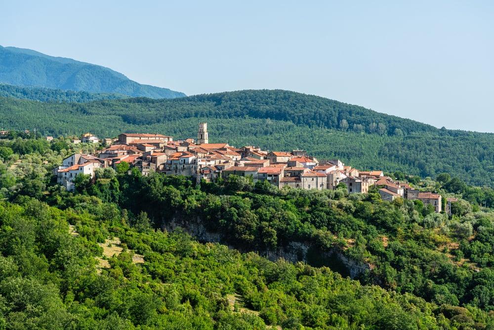 Campora riscopre le sue radici: un viaggio tra storia e tradizioni popolari