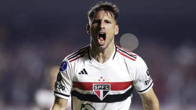 São Paulo entra em acordo com Calleri, e renovação fica pela assinatura