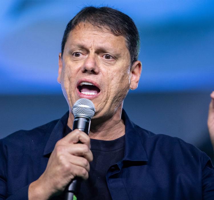 Tarcísio oficializa candidatura à reeleição em convenção do Republicanos neste sábado (1)