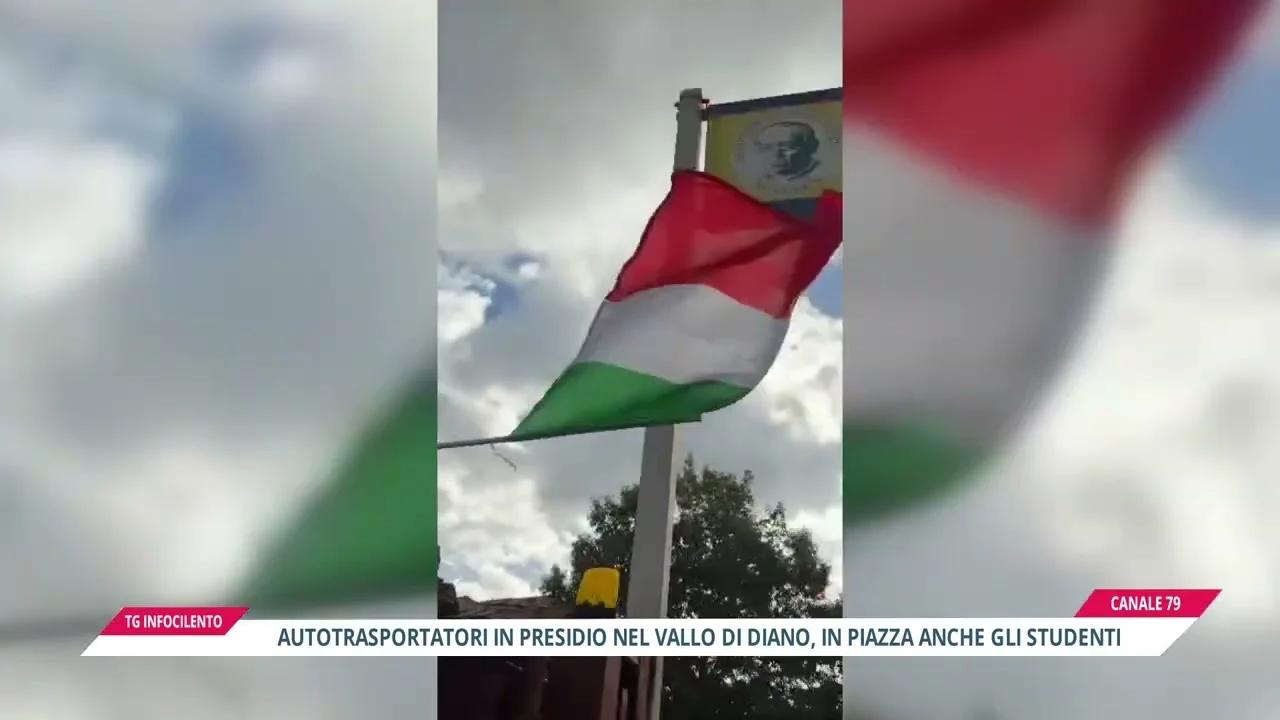 Protesta autotrasportatori: anche nel Vallo di Diano studenti in strada con i camionisti