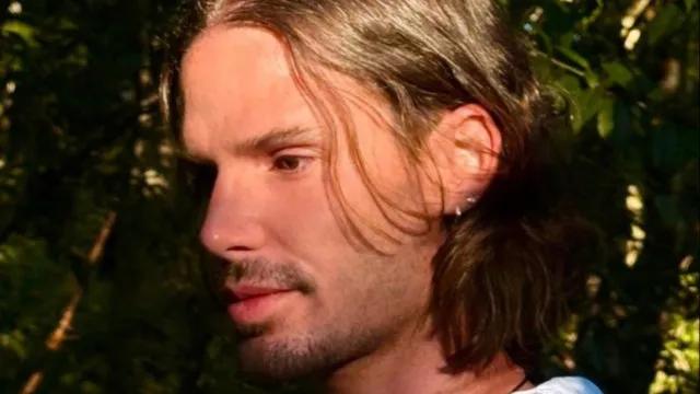 Jônatas Faro toca o sino e desiste de reality 'A Fazenda 18'