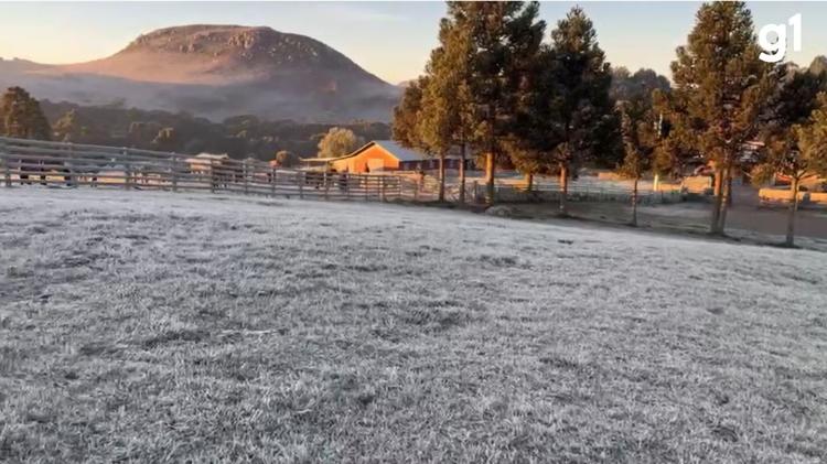 Frio intenso faz termômetros despencarem até -3,7°C no RS