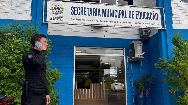 Secretário de Cachoeirinha é afastado por suspeita de fraudar diploma do ensino médio