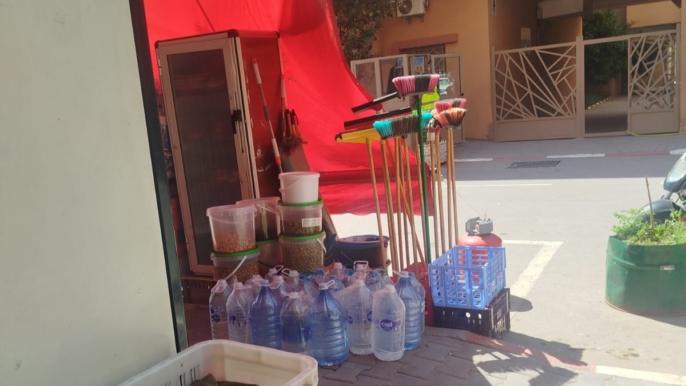 رصيف مفقود وفوضى احتلال الملك العمومي بـ جنان أوراد بمراكش