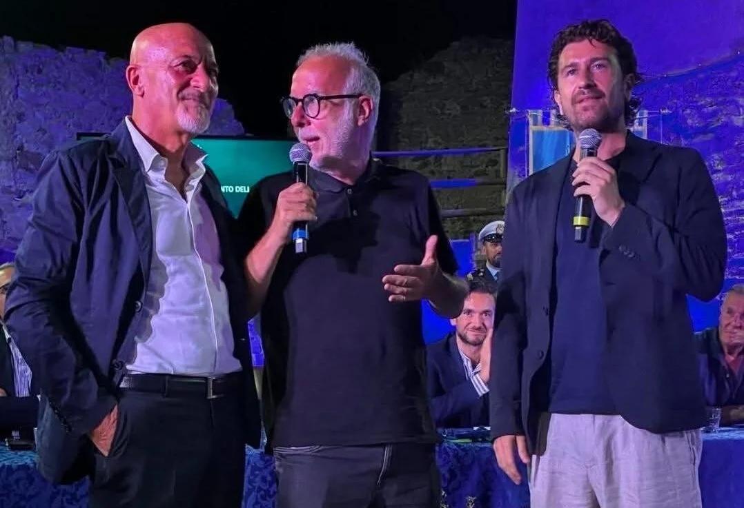 Bentornati al Sud: Castellabate saluta il set e si prepara al grande schermo